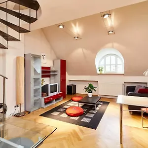  Apartamento Letna